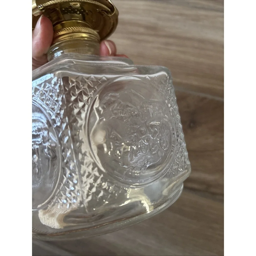 Vintage Lamplight Farms Clear Glass Oil Lamp, Amish Horse & Buggy 15